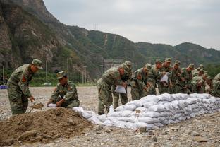 官方：国米后卫巴斯托尼当选2023/24赛季的意甲最佳后卫